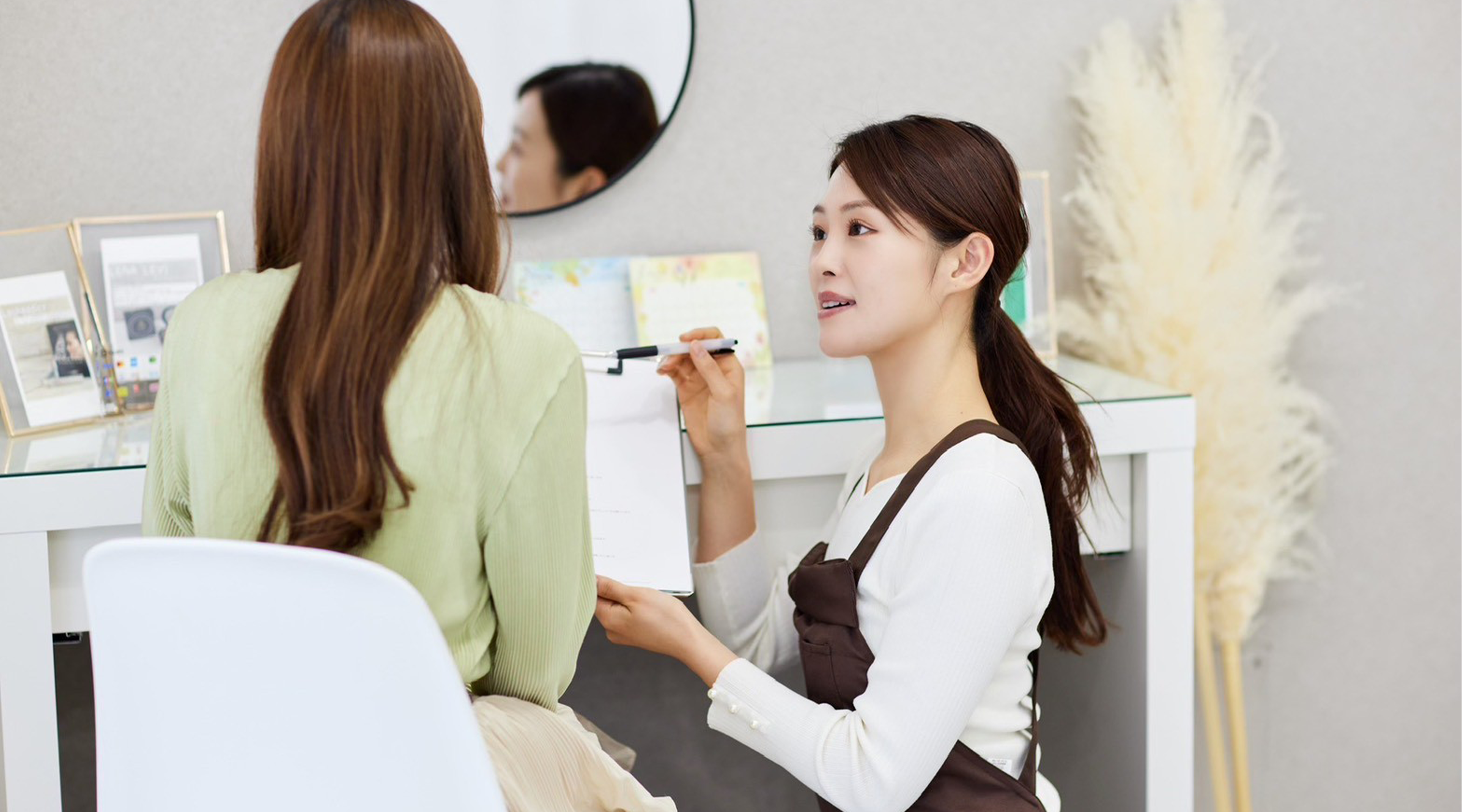 ロレインブロウ稲沢店のサブ写真２